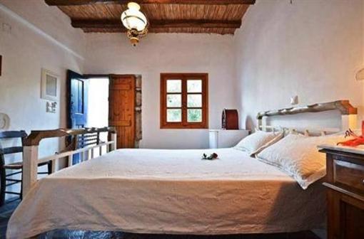 фото отеля Venetiko Apartments Naxos