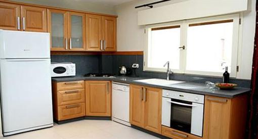 фото отеля Yarden Apartments