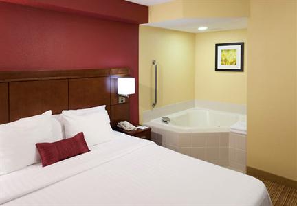 фото отеля Courtyard by Marriott Harrisonburg