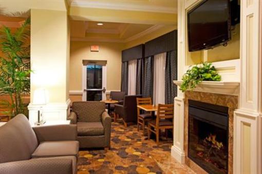фото отеля Holiday Inn Express Hotel & Suites Valdosta West - Mall Area
