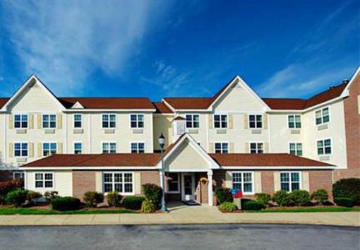 фото отеля TownePlace Suites Manchester Airport