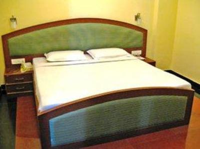 фото отеля Hotel Anmol Continental