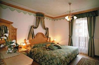 фото отеля Hotel Colbricon