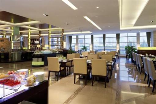 фото отеля Crowne Plaza Grand Canal