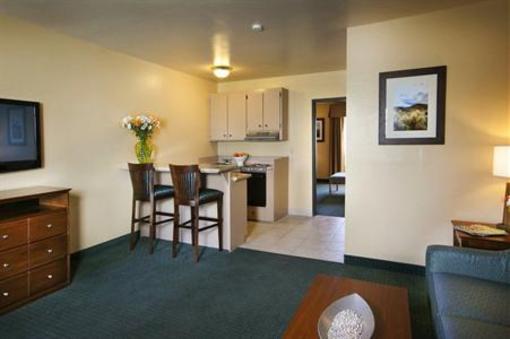 фото отеля BEST WESTERN Garden Inn and Suites