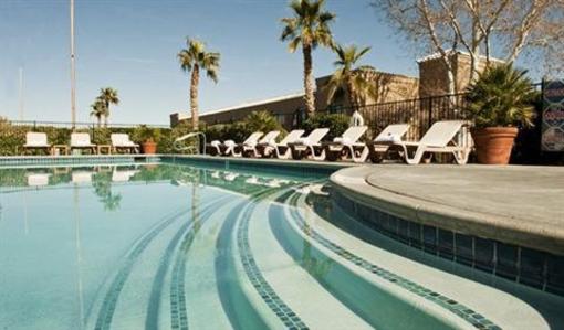 фото отеля BEST WESTERN Garden Inn and Suites