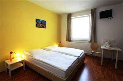 фото отеля Hotel Good Sleep Direkt Am Dom Köln