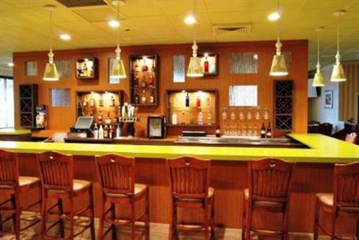 фото отеля Holiday Inn Roanoke - Tanglewood