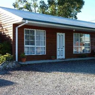 фото отеля Castaway Holiday Apartments