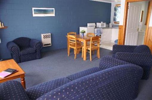 фото отеля Castaway Holiday Apartments