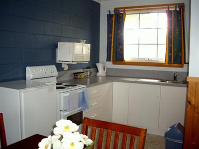 фото отеля Castaway Holiday Apartments