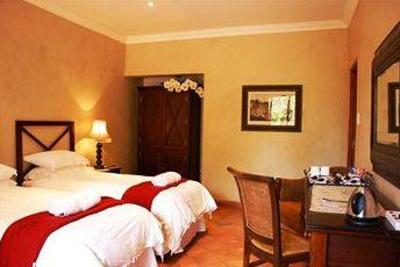 фото отеля Opikopi Guest House