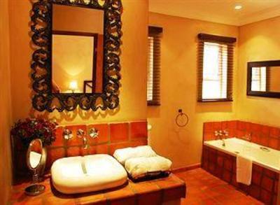 фото отеля Opikopi Guest House