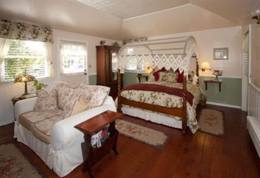 фото отеля Headlands Inn Mendocino