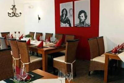 фото отеля Hotel-Restaurant-Weinkeller Pfalzer Hof