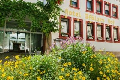 фото отеля Hotel-Restaurant-Weinkeller Pfalzer Hof