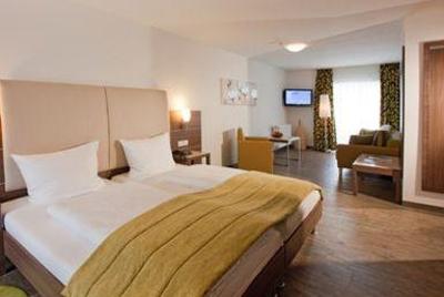 фото отеля Hotel-Restaurant-Weinkeller Pfalzer Hof