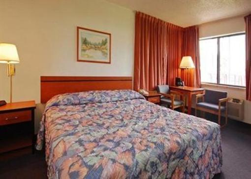 фото отеля Rodeway Inn & Suites Colorado Springs