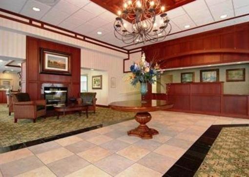 фото отеля Clarion Hotel & Suites Hamden