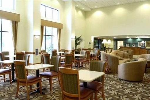 фото отеля Hampton Inn & Suites Chesapeake Sq. Mall