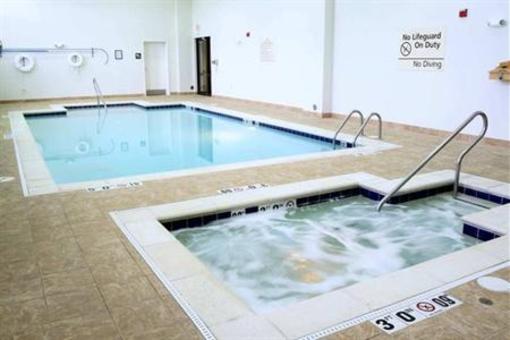 фото отеля Hampton Inn & Suites Chesapeake Sq. Mall