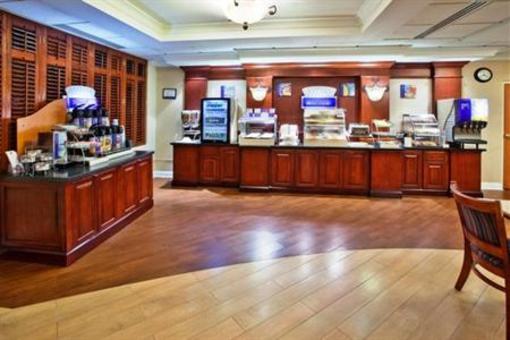 фото отеля Holiday Inn Express Columbia I-26 at Harbison Boulevard