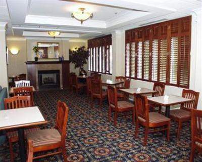 фото отеля Holiday Inn Express Columbia I-26 at Harbison Boulevard