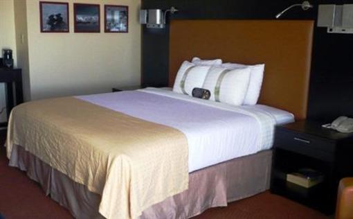 фото отеля Holiday Inn Phoenix-West