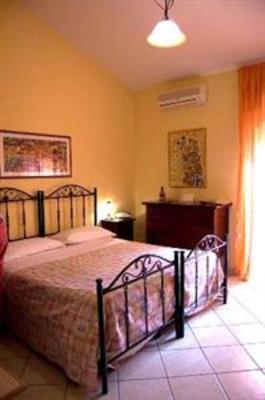 фото отеля Hotel Tavernola Battipaglia