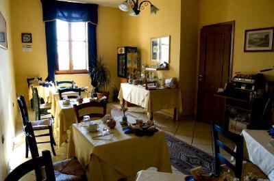 фото отеля Hotel Tavernola Battipaglia