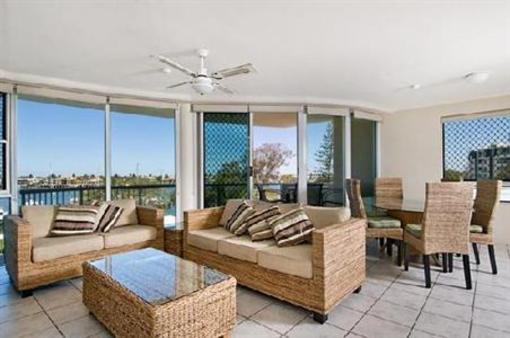 фото отеля Sailport Mooloolaba Apartments