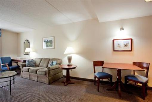 фото отеля Holiday Inn Newport News