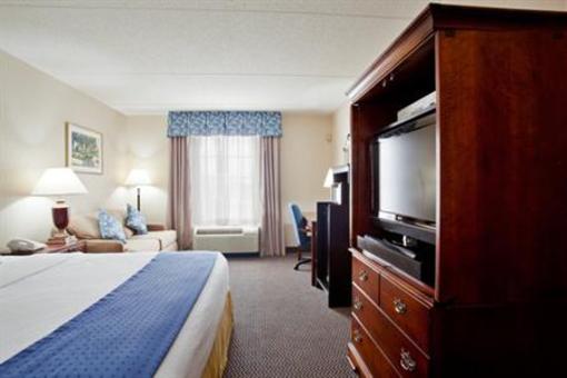 фото отеля Holiday Inn Newport News