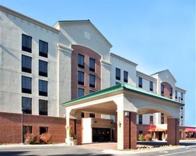 фото отеля Holiday Inn Newport News