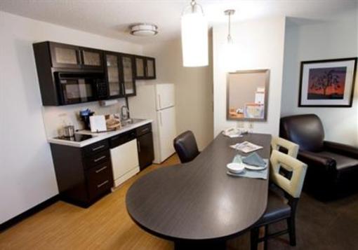 фото отеля Candlewood Suites - Austin Arboretum-Northwest