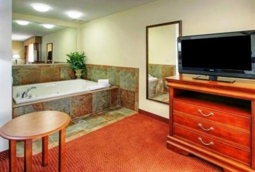 фото отеля Holiday Inn Express Hotel & Suites Las Vegas