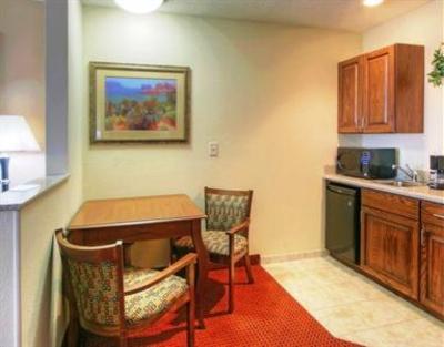 фото отеля Holiday Inn Express Hotel & Suites Las Vegas