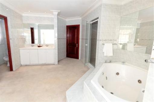 фото отеля 30 on Homestead Guest House and Conferencing