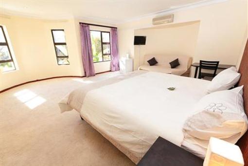 фото отеля 30 on Homestead Guest House and Conferencing