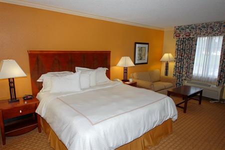 фото отеля BEST WESTERN PLUS Richmond Inn & Suites