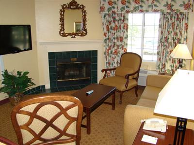 фото отеля BEST WESTERN PLUS Richmond Inn & Suites