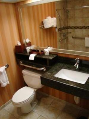 фото отеля BEST WESTERN PLUS Richmond Inn & Suites