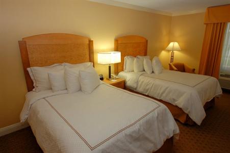 фото отеля BEST WESTERN PLUS Richmond Inn & Suites