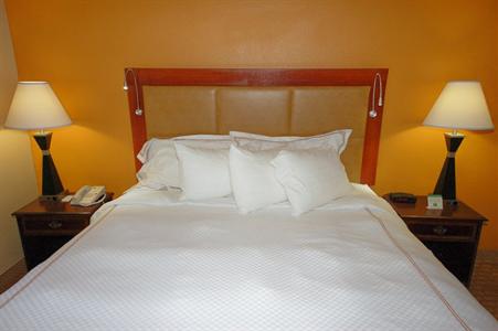 фото отеля BEST WESTERN PLUS Richmond Inn & Suites