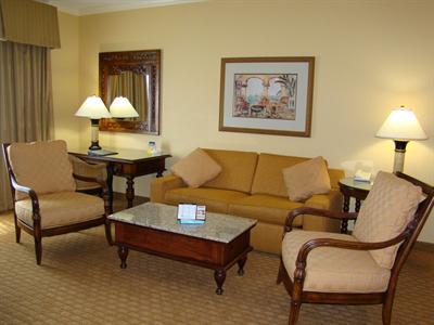 фото отеля BEST WESTERN PLUS Richmond Inn & Suites