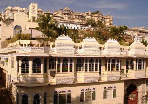 фото отеля Hotel Raj Palace Udaipur