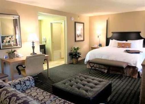 фото отеля Hampton Inn & Suites Mobile Providence Park Airport