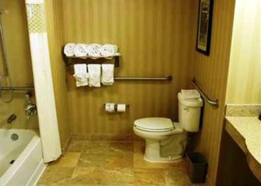 фото отеля Hampton Inn & Suites Mobile Providence Park Airport