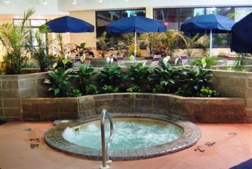 фото отеля Holiday Inn Riverfront Saint Joseph (Missouri)