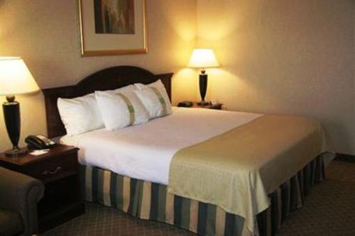 фото отеля Holiday Inn Riverfront Saint Joseph (Missouri)